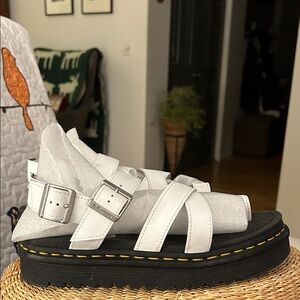 Womens Avry Dr Martens sandals